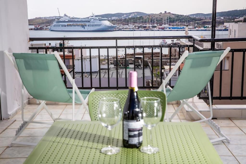 Ferienwohnung Seafront Central Apt In Lavrio Exterior foto