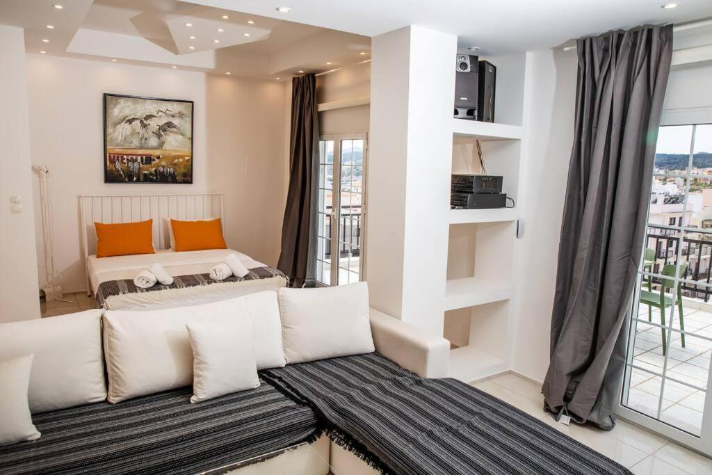 Ferienwohnung Seafront Central Apt In Lavrio Exterior foto